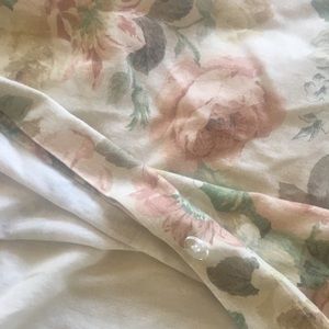 Pottery barn linen duvet with shams!!